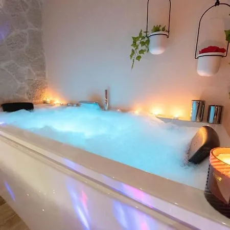 Love Room Avec 2 Jacuzzi Balneo, Parking Nice Exterior photo